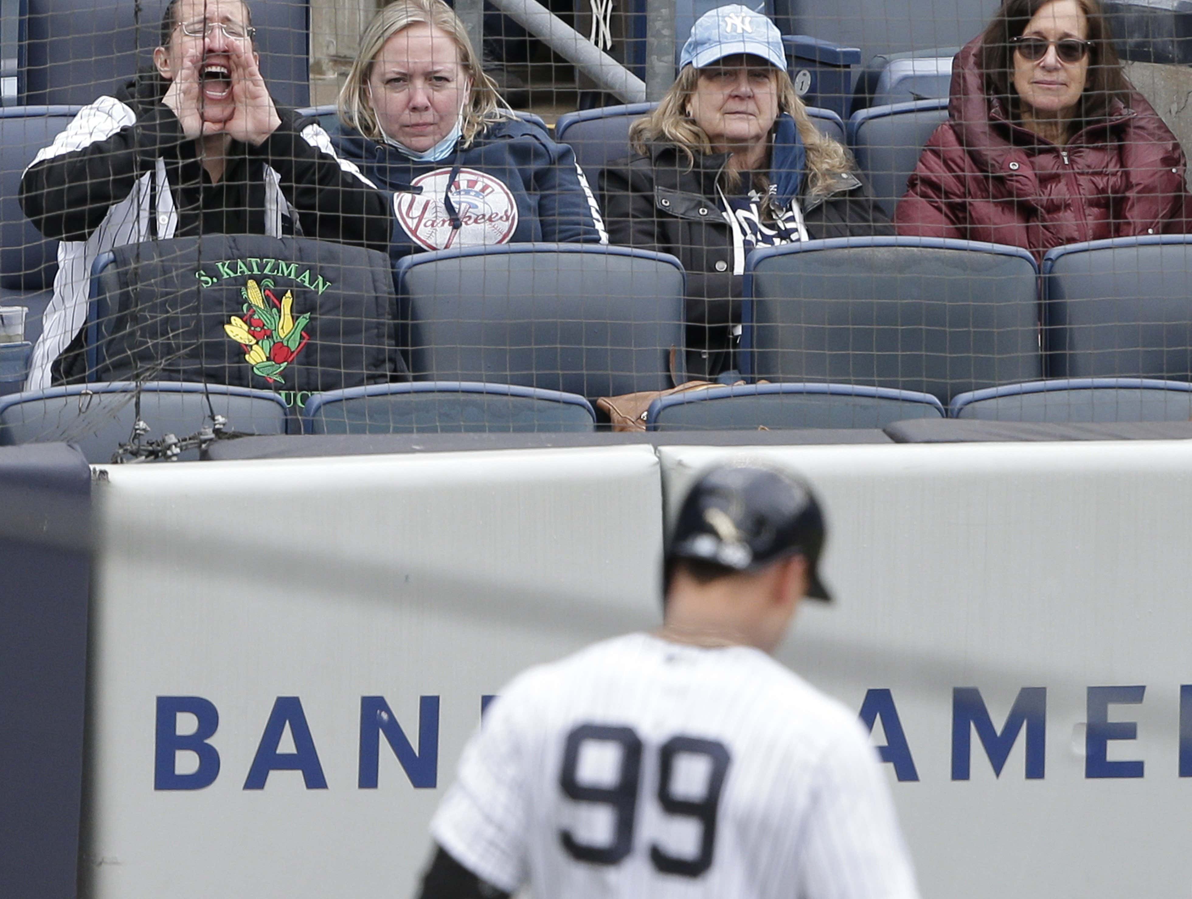 Yankees Go 0 For a Million With Runners In Scoring Position And Lose In
