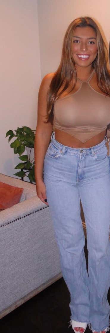 Barstool Local Smokeshow Of The Day - Liliana From UMASS_img_6