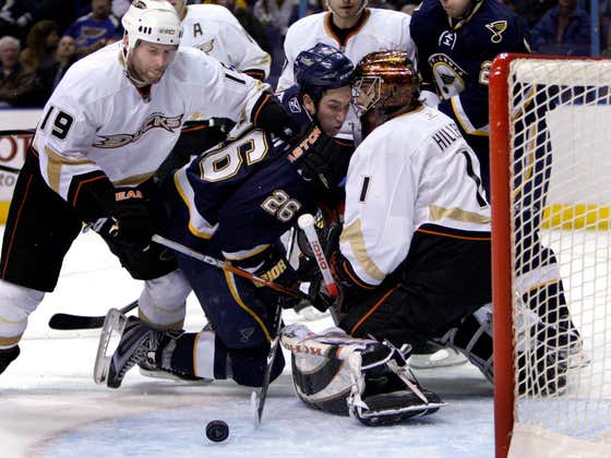 Bet On The Whitdog's Old Teams With Tonight's Spittin' Chiclets Props