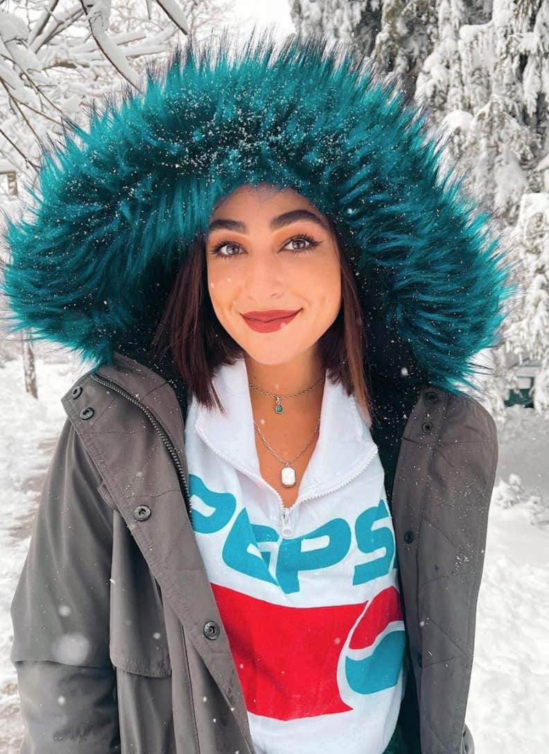 Barstool Local Smokeshow Of The Day - Maris From BU_img_12