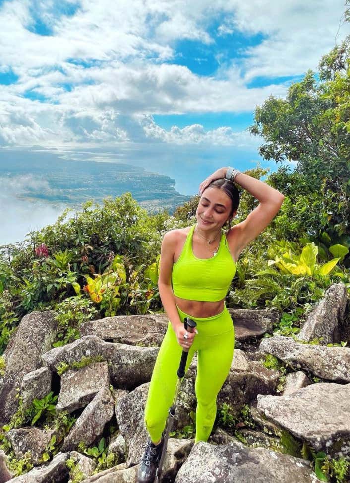 Barstool Local Smokeshow Of The Day - Maris From BU_img_11