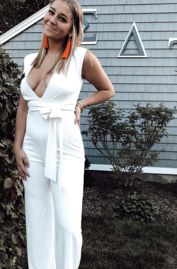 Barstool Local Smokeshow Of The Day - Caroline From URI_img_3