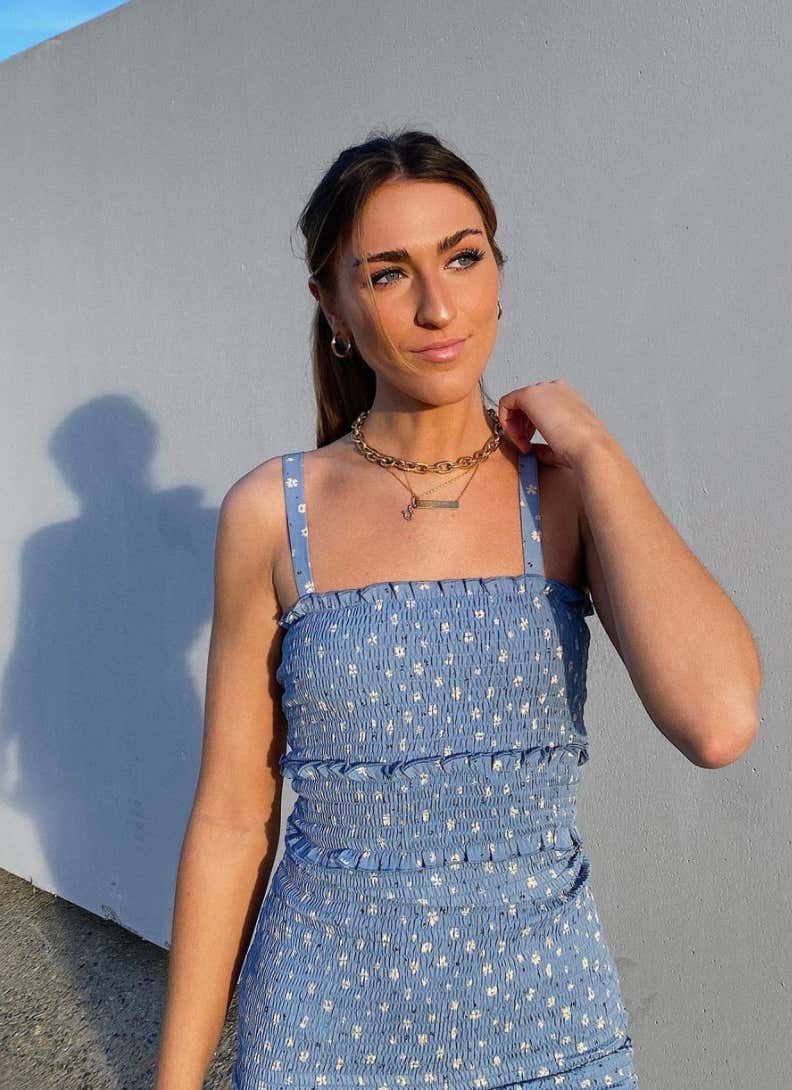 Barstool Local Smokeshow Of The Day - Sara From UNH_img_15