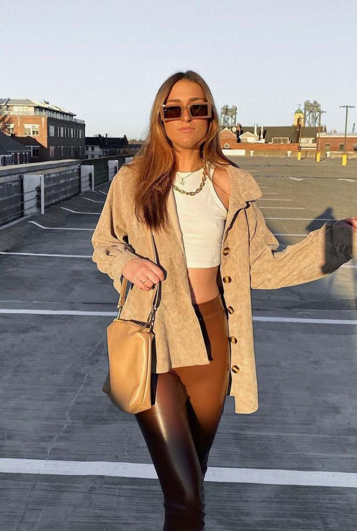 Barstool Local Smokeshow Of The Day - Sara From UNH_img_9