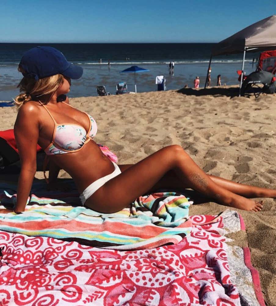 Barstool Local Smokeshow Of The Day - Ali From Boston_img_2