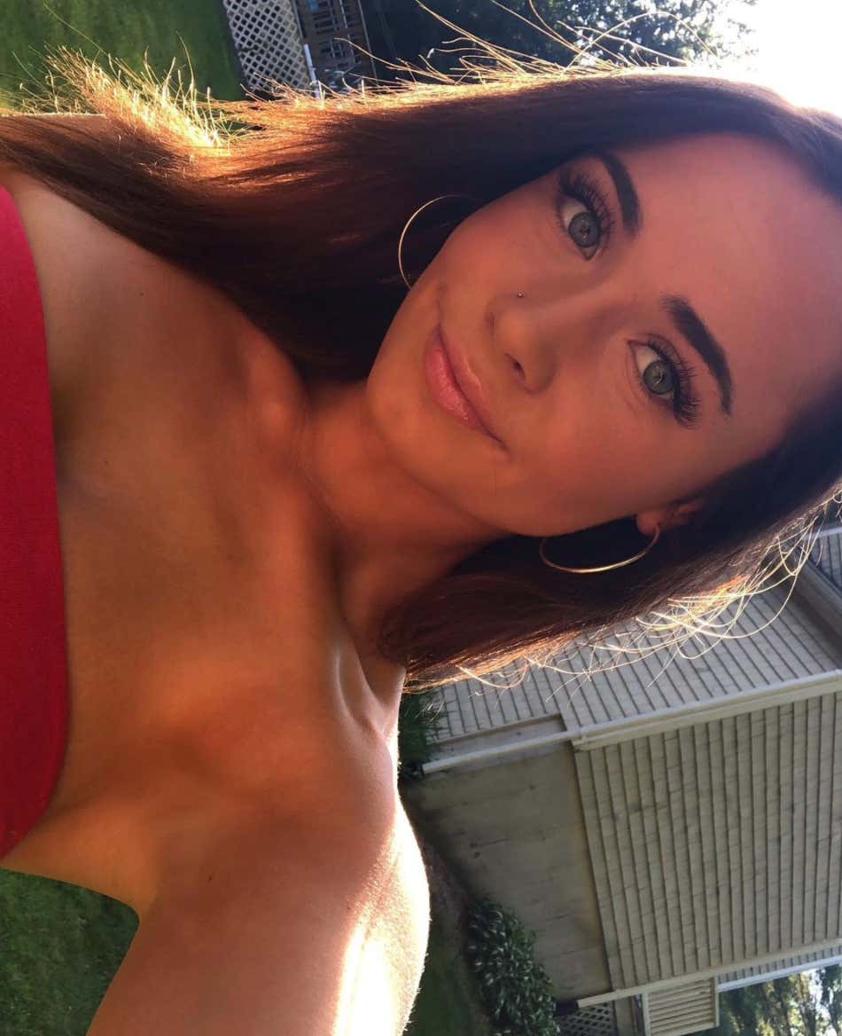 Barstool Local Smokeshow Of The Day - Cammie From Bridgewater State_img_8