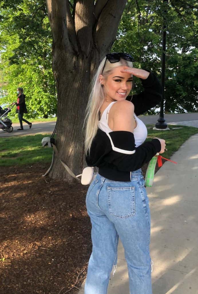 Barstool Local Smokeshow Of The Day - Kyra From Boston_img_1