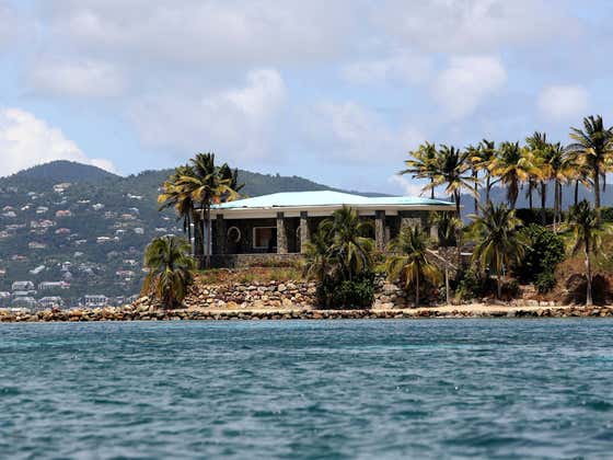 An 'Urban Explorer' Snuck Onto Jeffrey Epstein's Infamous Pedo Island and the Video is Surreal
