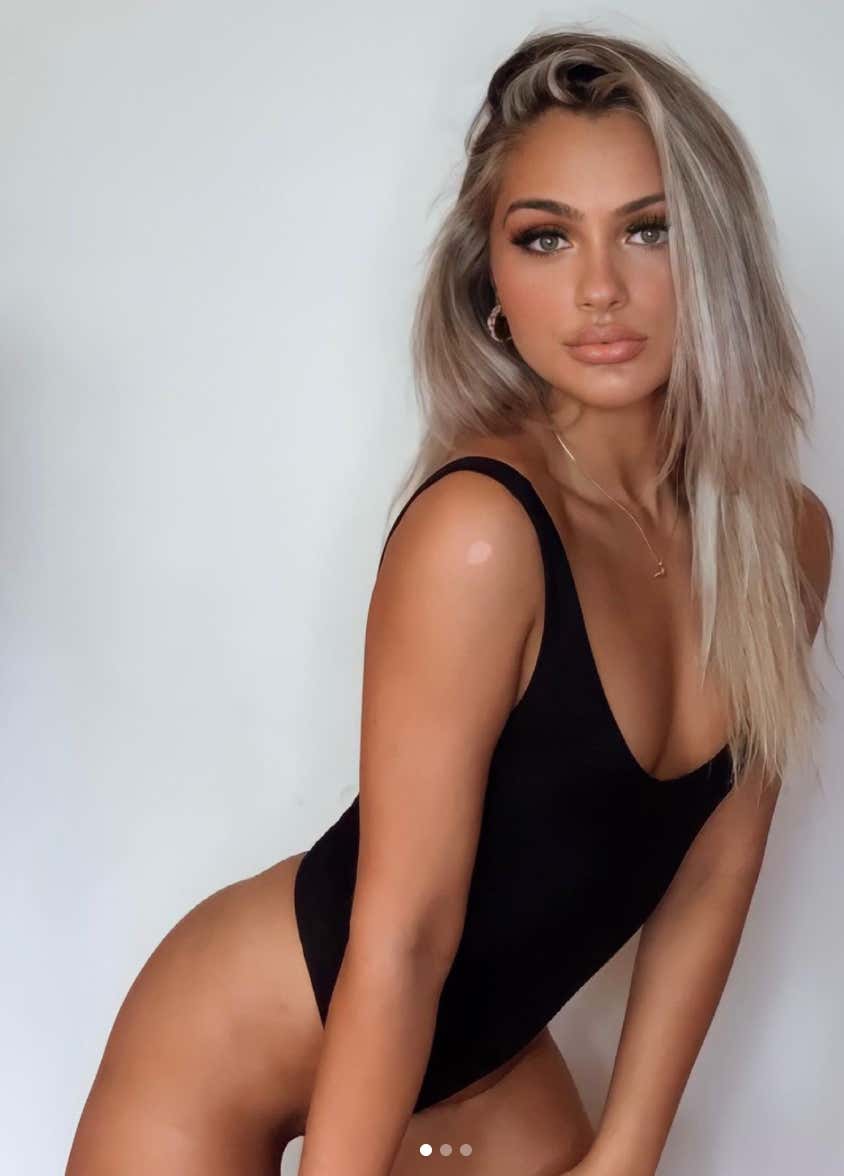 Barstool Local Smokeshow Of The Day Gianna From Connecticut