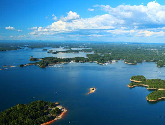 Lake Lanier Strikes Again. Boat Catches Fire In The Middle Of The Lake
