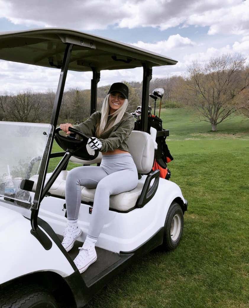 Barstool Chicago's Local Smokeshow Of The Day - Michaela_img_4