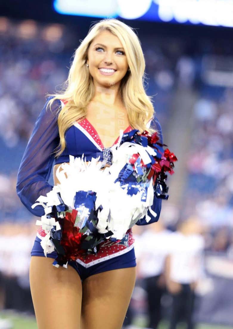 Barstool Local Smokeshow Of The Day - Bailey From Boston University_img_2