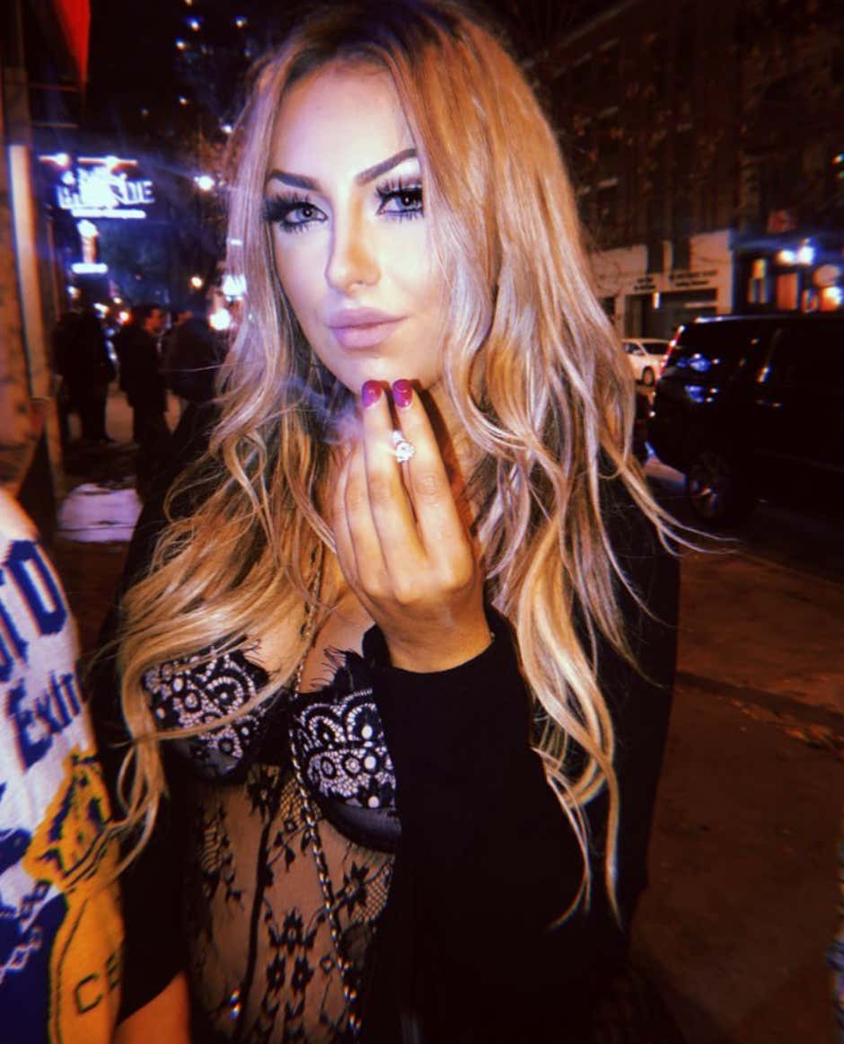 Barstool Chicago's Local Smokeshow Of The Day - Lauren_img_2