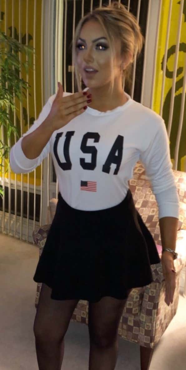 Barstool Chicago's Local Smokeshow Of The Day - Lauren_img_1