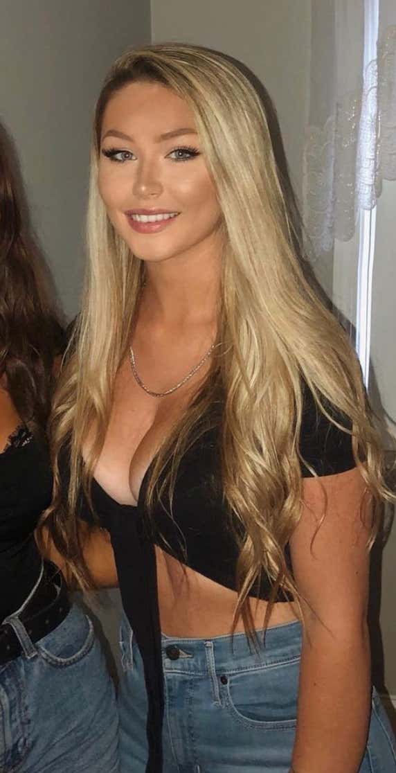 Barstool Local Smokeshow Of The Day - Kelli From UMASS_img_6