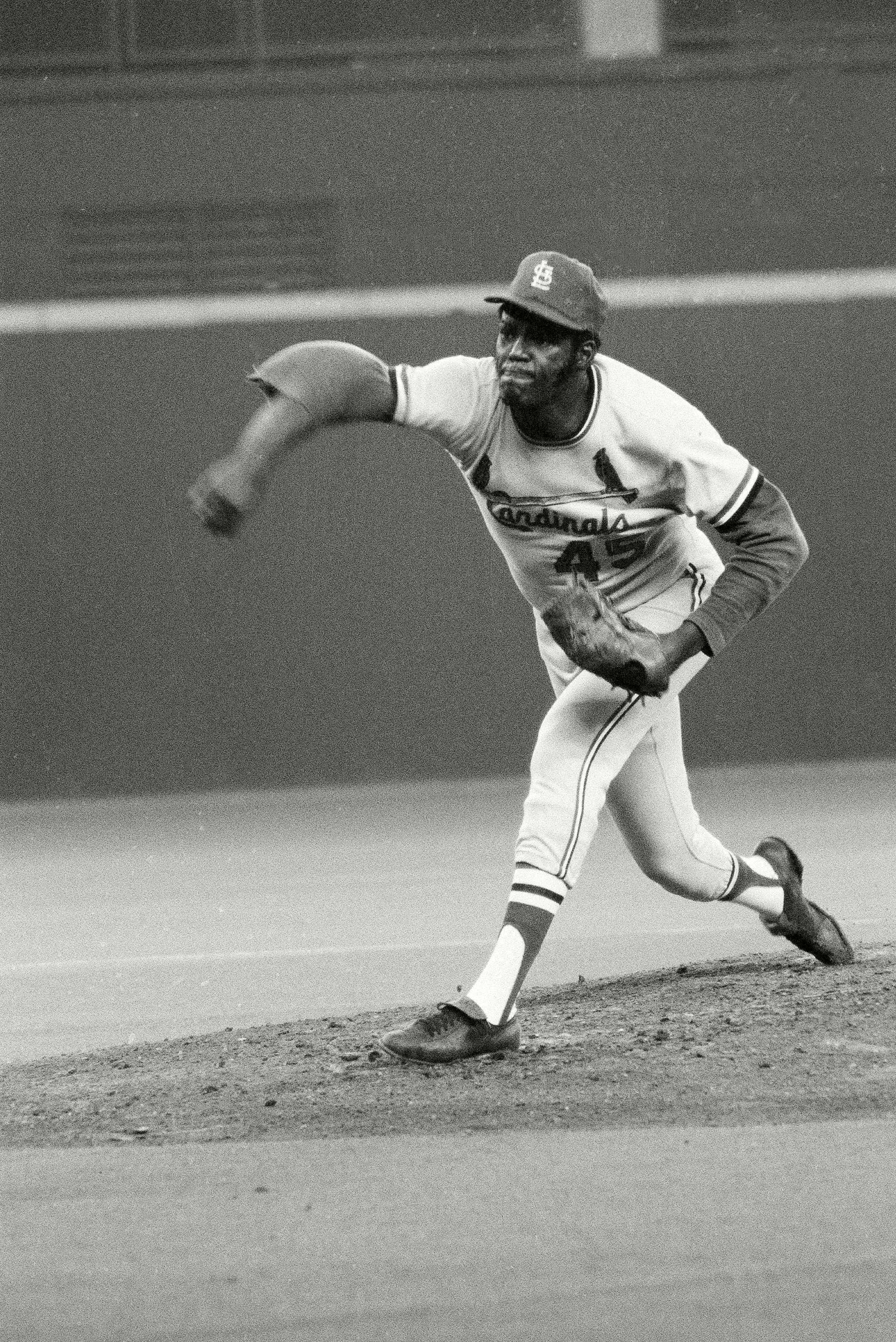 On This Date in Sports August 14, 1971: Bob Gibson's No Hitter