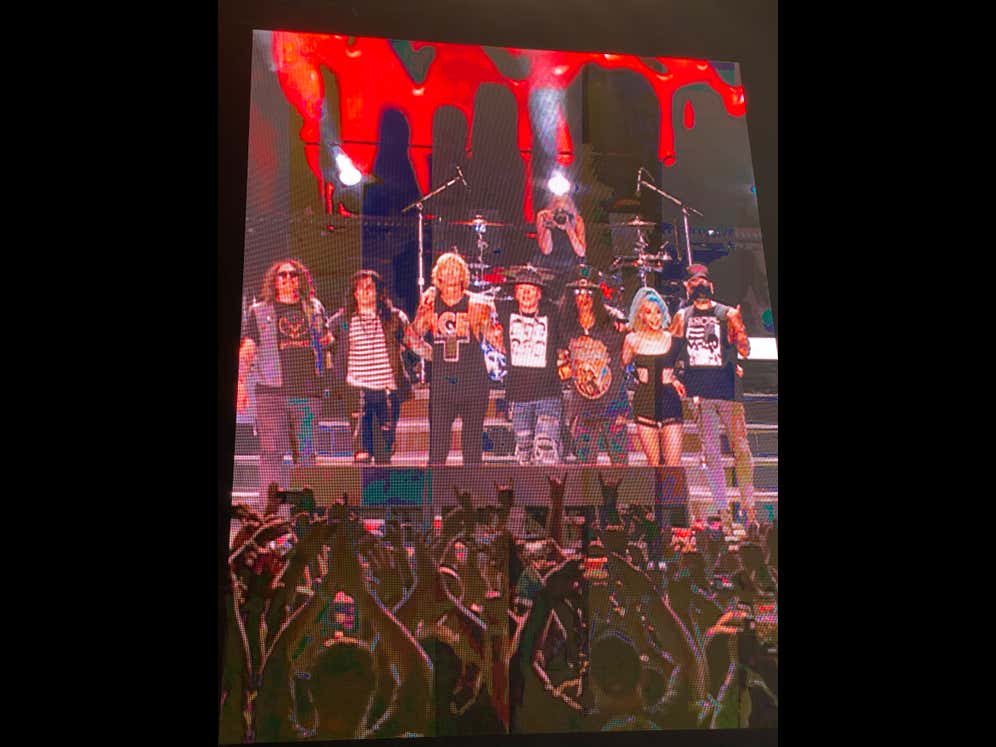 Review: Guns n Roses Live at Wrigley Field