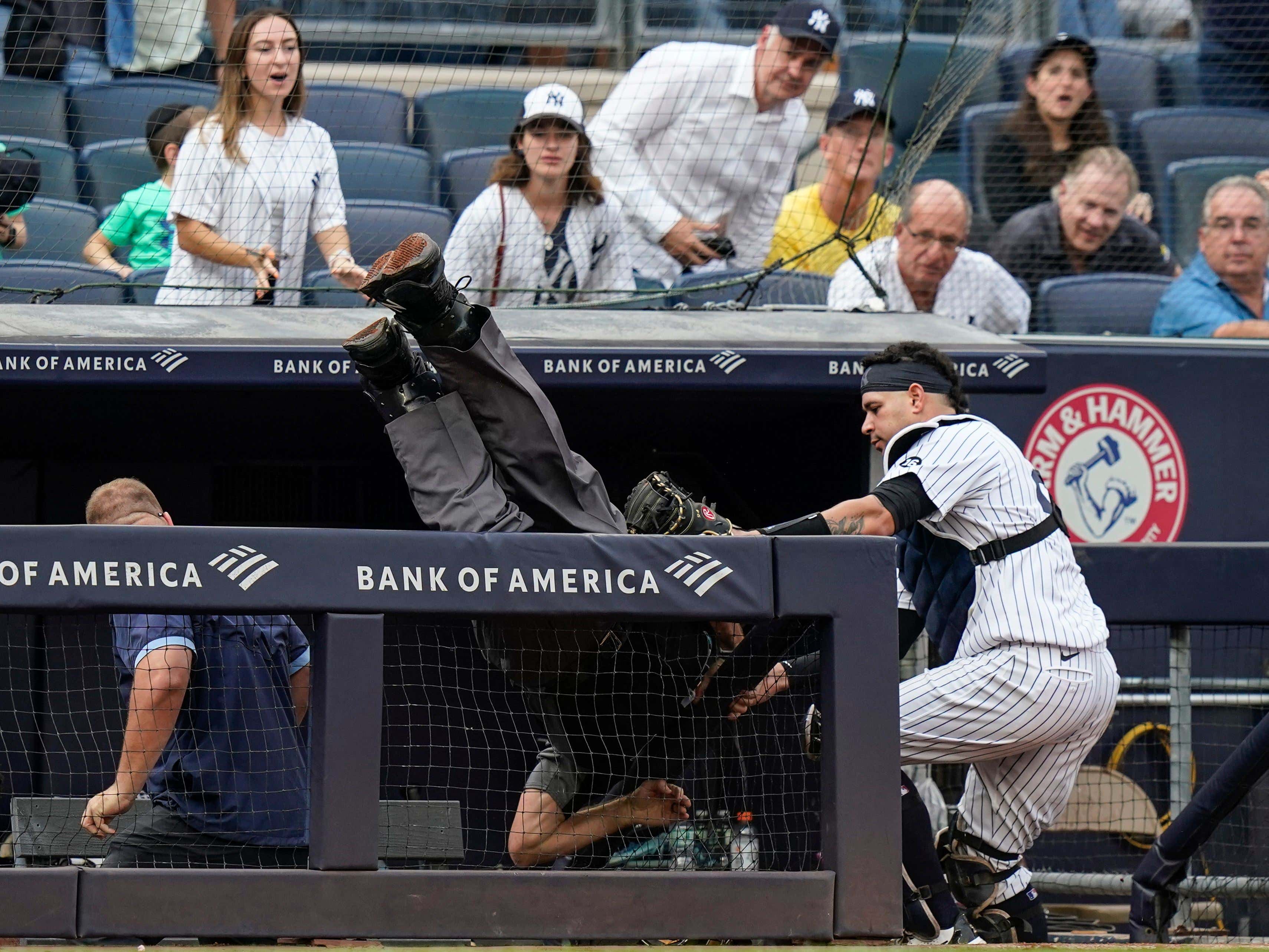 Did A Leak Force Angel Hernandez Into Retirement? - vue8rjf