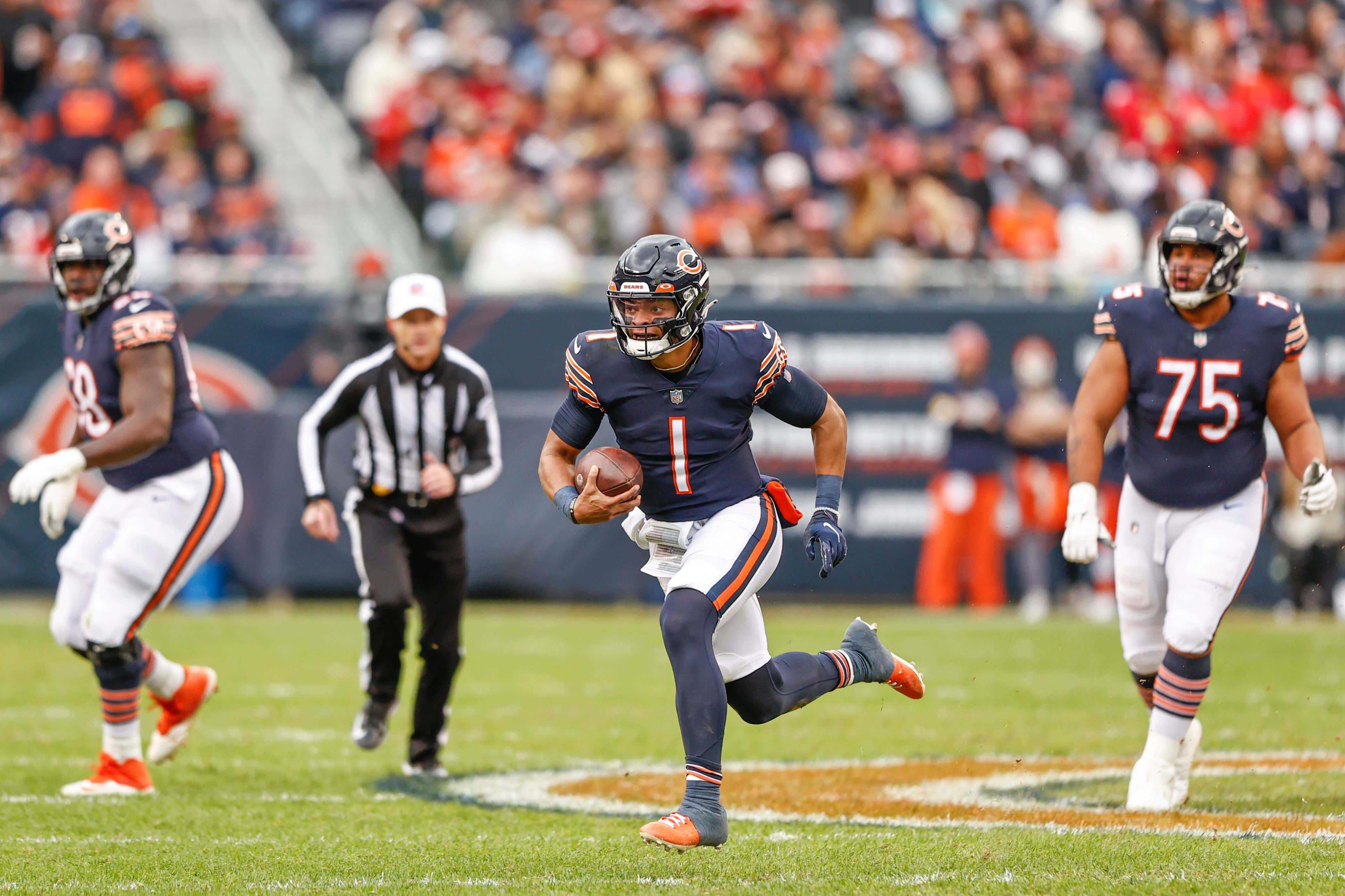 So It Turns Out Justin Fields Is Actually Pretty Good When You FINALLY GET HIM OUT OF THE POCKET