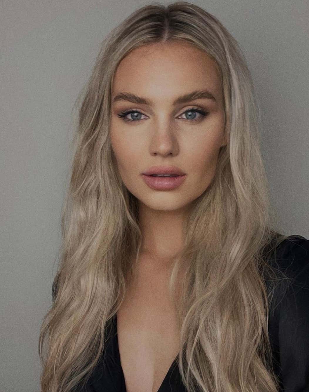 Barstool Local Smokeshow Of The Day - Samantha From Boston_img_1