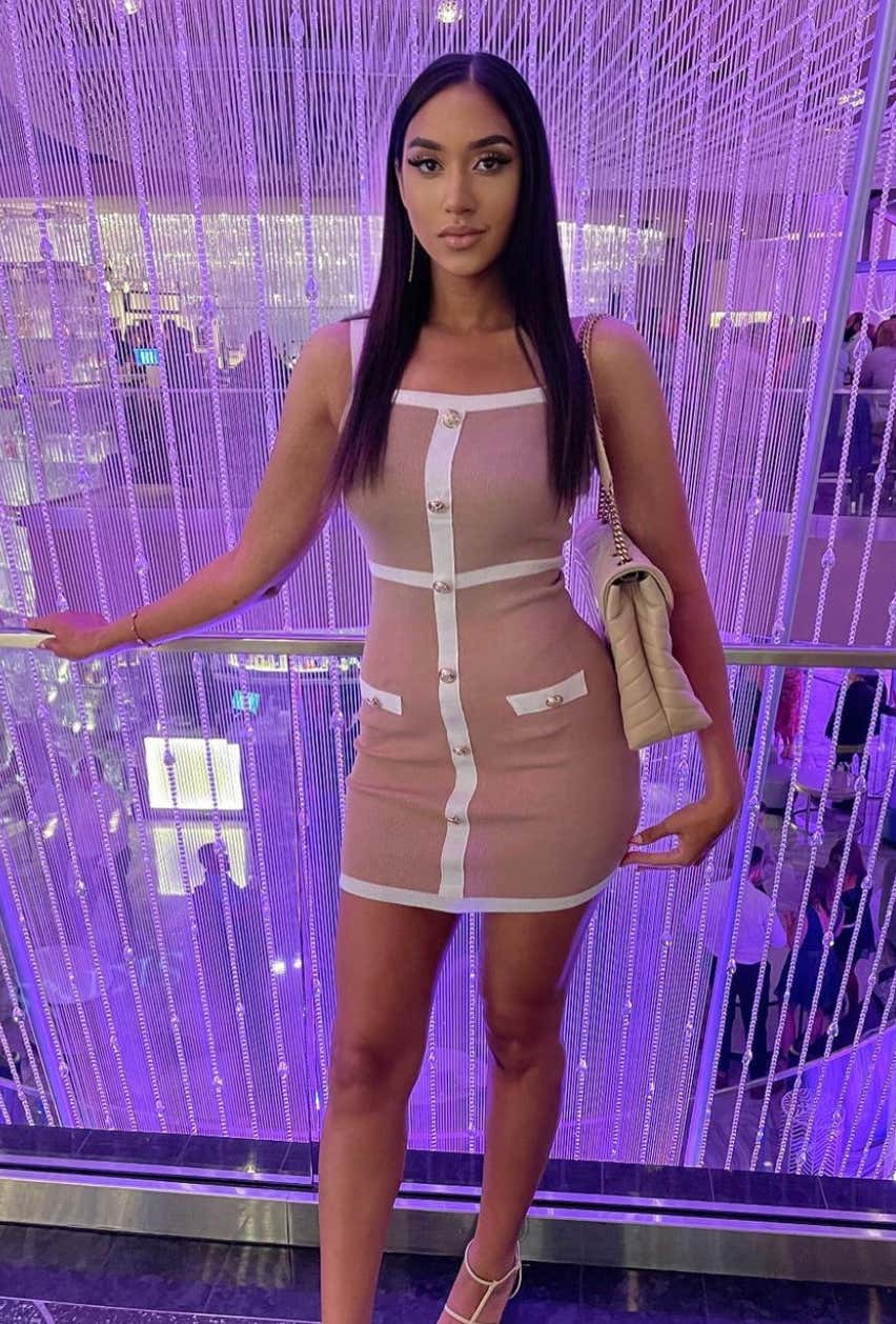 Barstool Chicago's Local Smokeshow Of The Day - Sierra_img_7