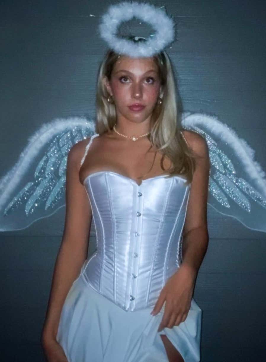 Barstool Local Smokeshow Of The Day - Liv From Rhode Island_img_11