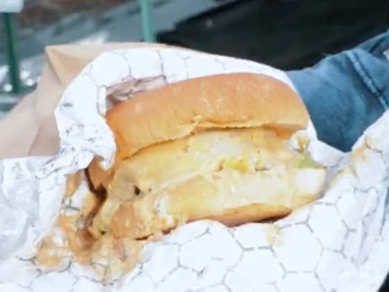 A Restaurant With 2 Different Names That Makes A Kick Ass Mexican-Style Burger Has Thrown Me For A Loop