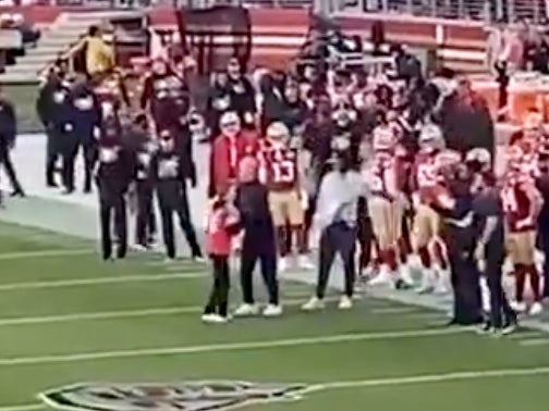 An 11-Year Old Somehow Snuck On The Field, Sprinted To The 49ers Sideline And Scared The Hell Out Of Kyle Shanahan