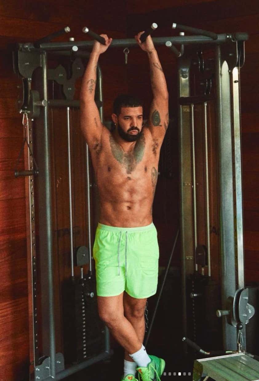 Drake Went To The Gym And Now He's Thirsting His Dick Off On Instagram Barstool Sports