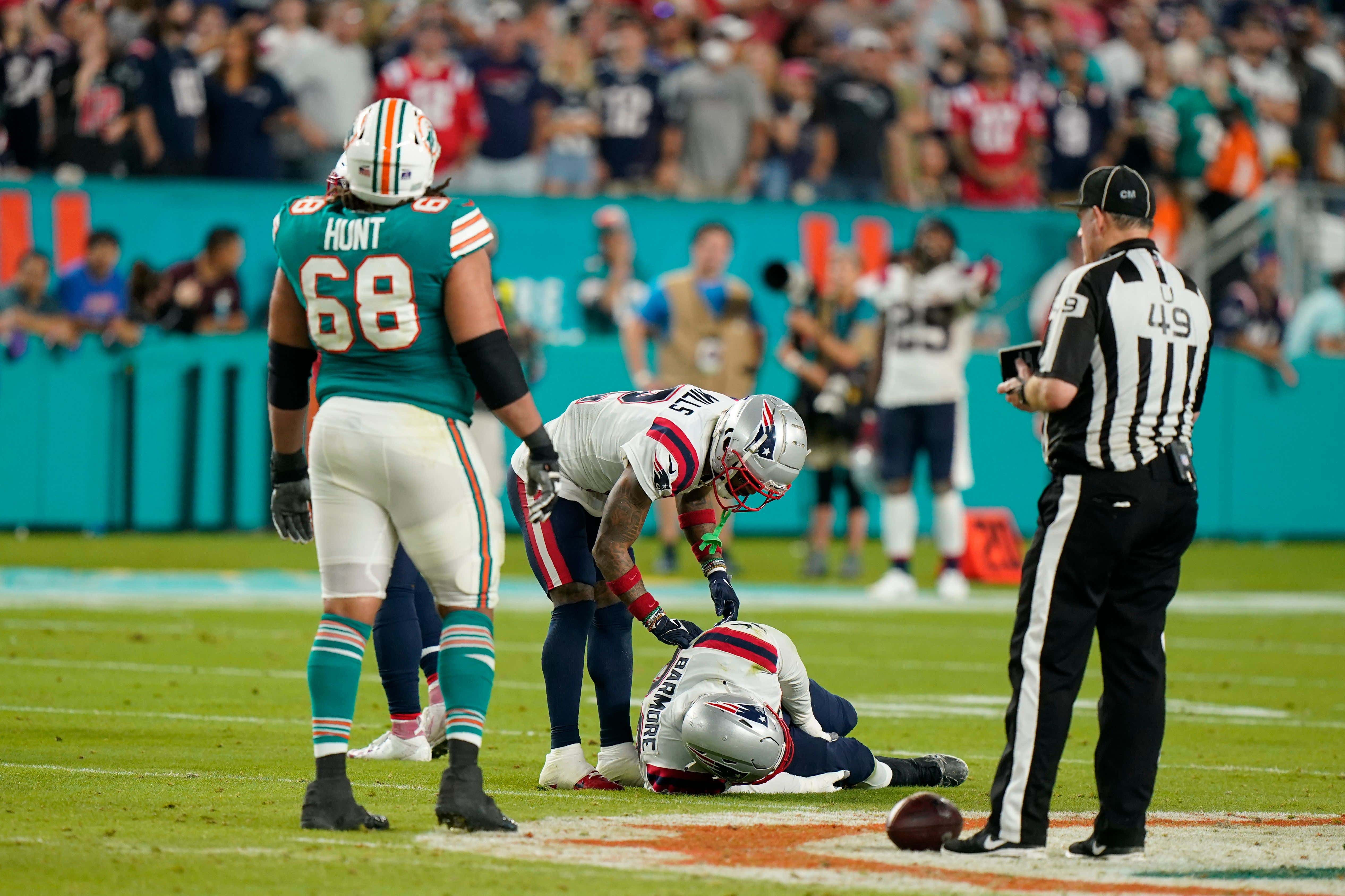 Nothing Says 'Move on From the Miami Game' the Patriots Dodging a Major Injury Bullet