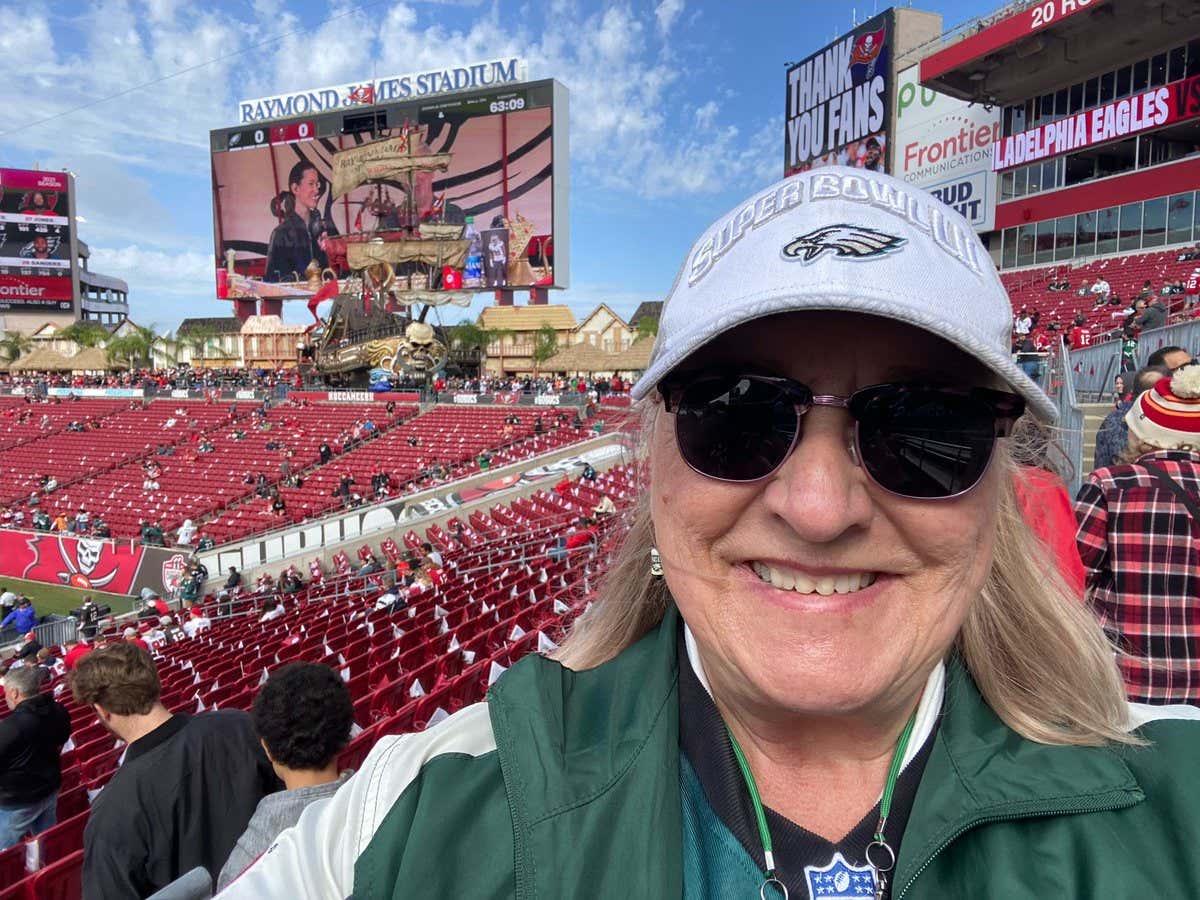Elite Mom Donna Kelce Made It To Both Of Her Sons' Wild Card Games Yesterday