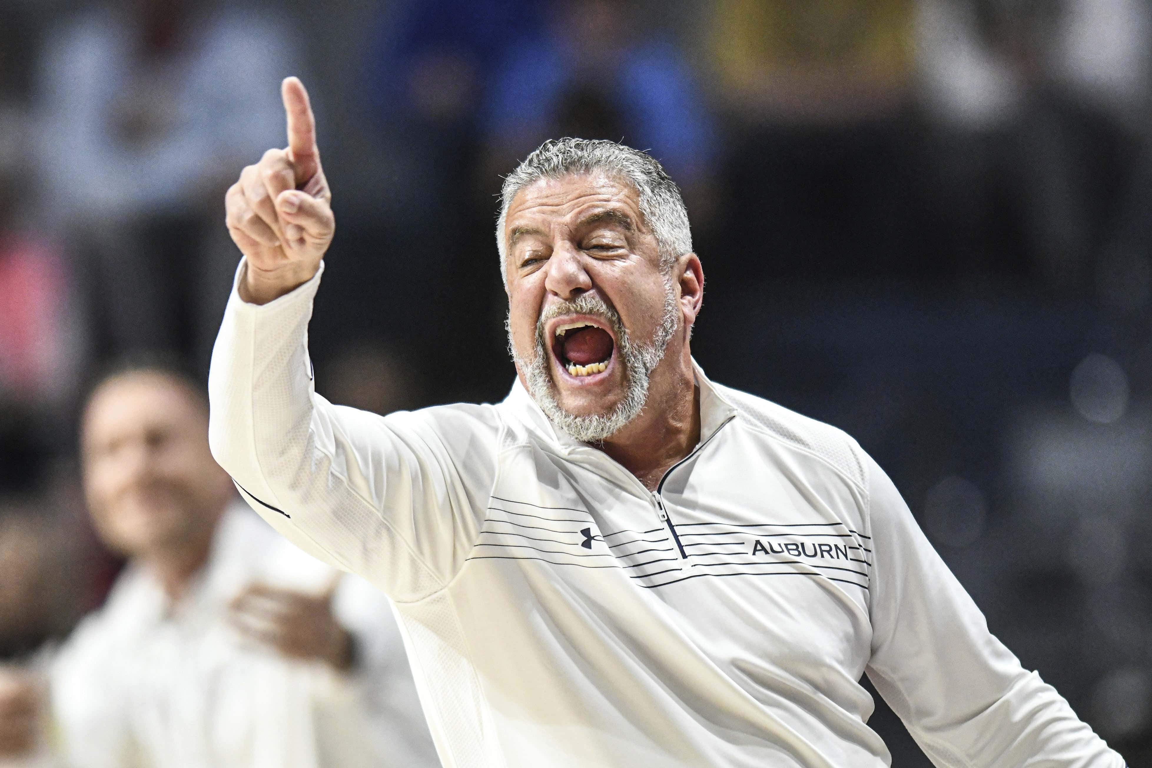 Auburn Isn't No. 1 For The First Time Ever Because A Writer From Kansas Voted Them 9th, Auburn Fans Go Ballistic On His Twitter