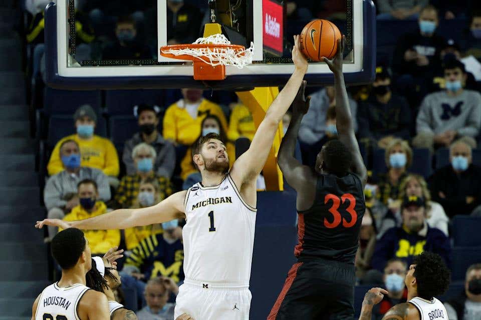 It's Time For Michigan Basketball To Turn Things Around