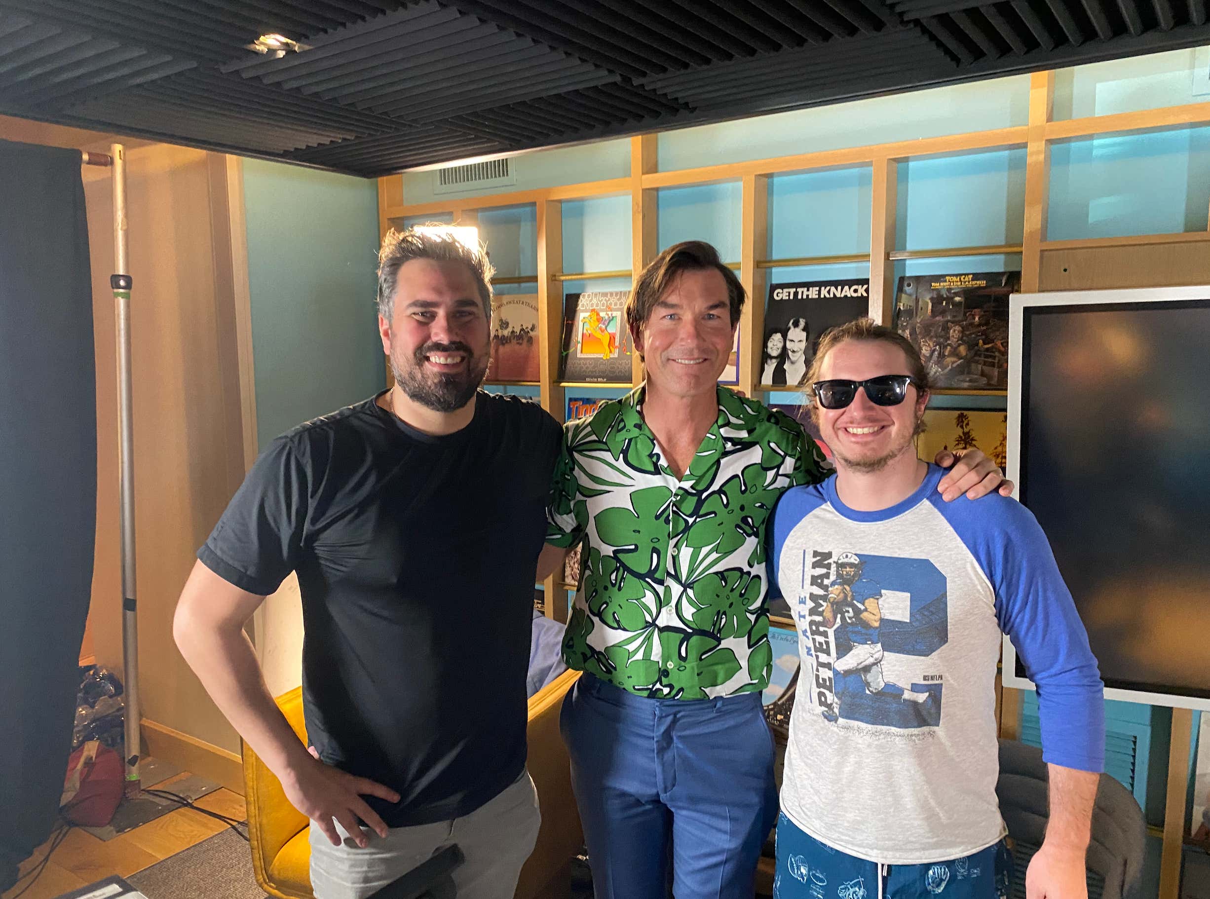 Jerry O'Connell Watches Just Two Quarters Of Football Each Week