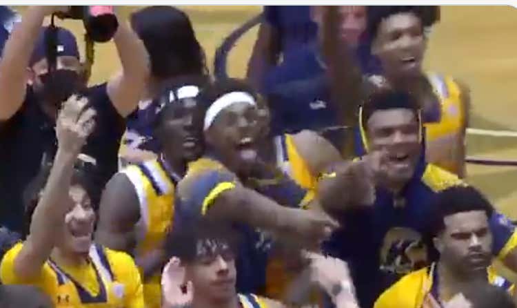 Kent State Immediately Going To The Crowd And Talking Shit After Beating Akron Is The Only Proper Way To Celebrate