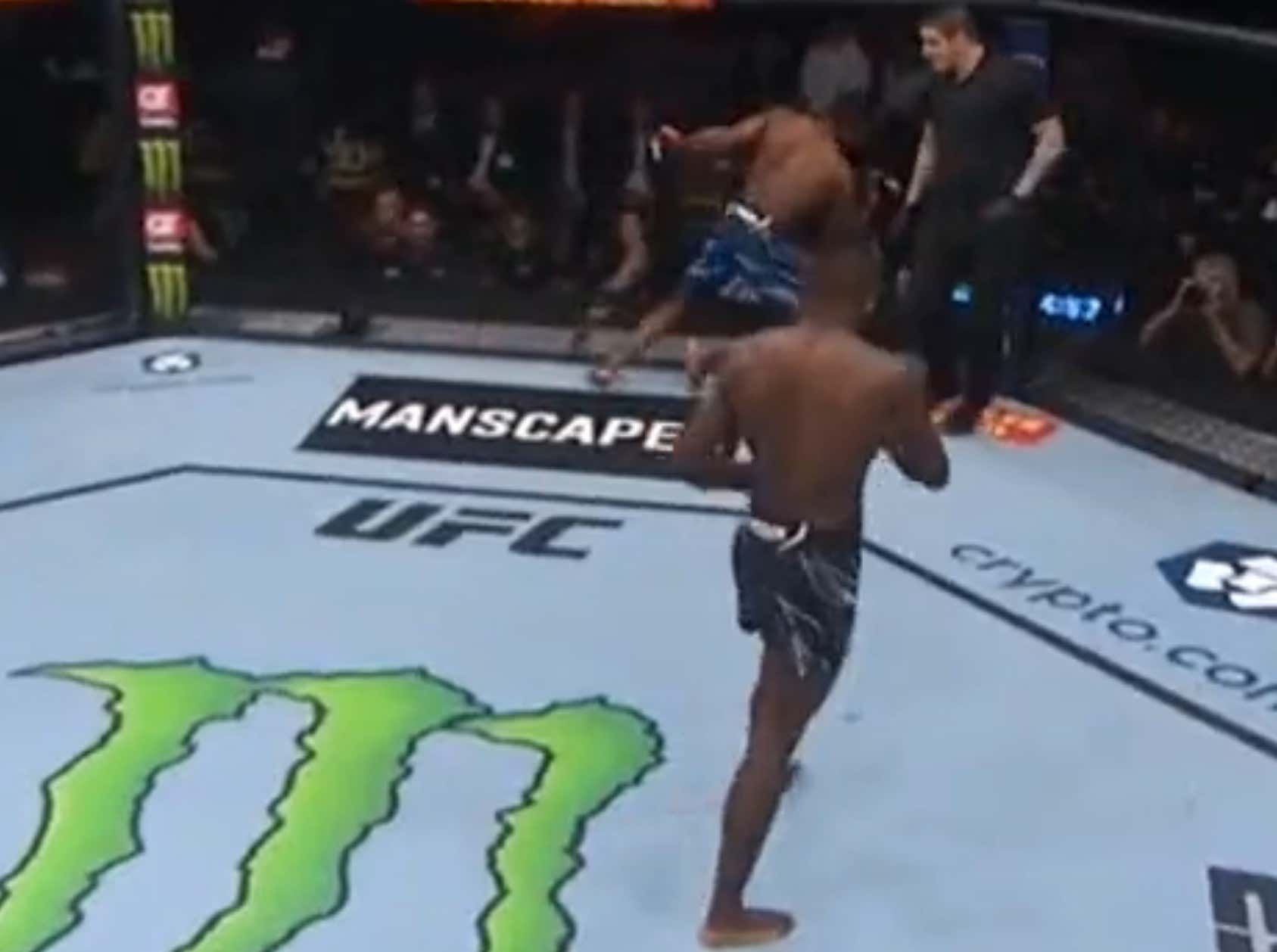 UFC Fighter Sprints Into The Cage Full Speed And Falls Down To Start