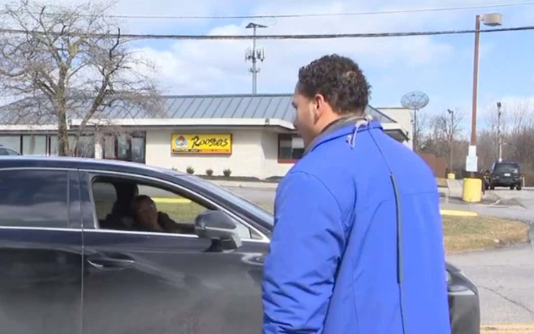 Feel Well Wednesday: A News Reporter's Mom Interrupted Her Son's Live Shot Just To Say Hi