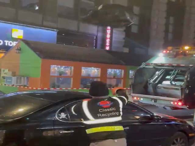 The Knicks Need To Sign This Garbage Man With Unlimited Range ASAP