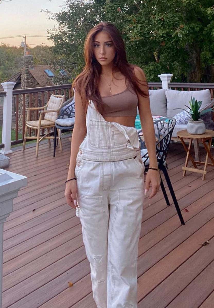 Barstool Local Smokeshow Of The Day Jess From Rhode Island Barstool