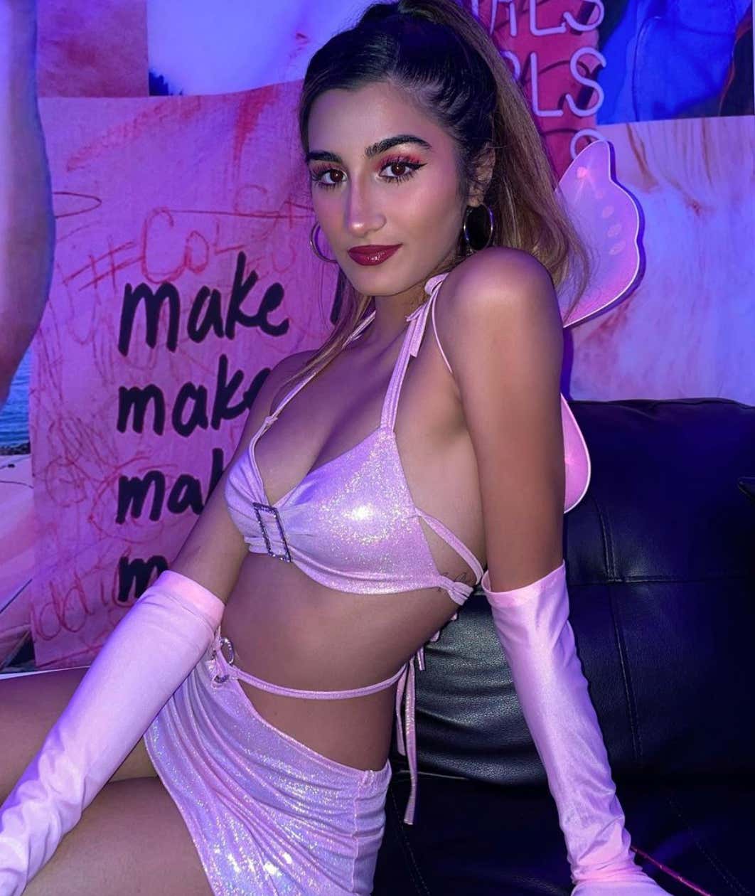 Barstool Chicago's Local Smokeshow Of The Day - Nandini_img_0