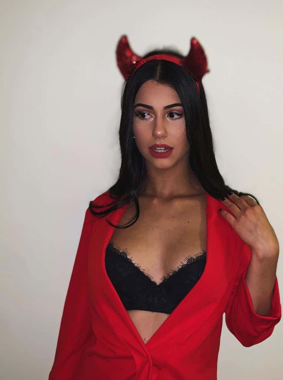 Barstool Local Smokeshow Of The Day - Shannon From Quinnipiac_img_4