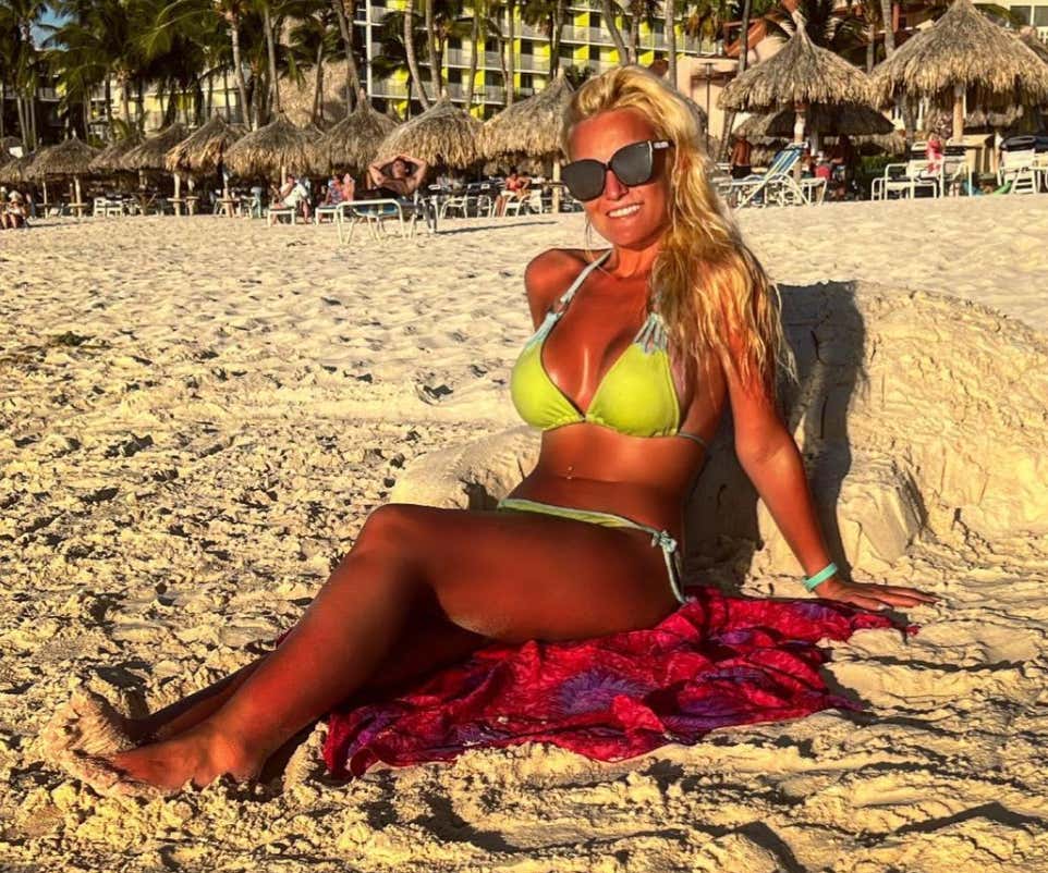 Barstool Chicago's Local Smokeshow Of The Day - Jackie