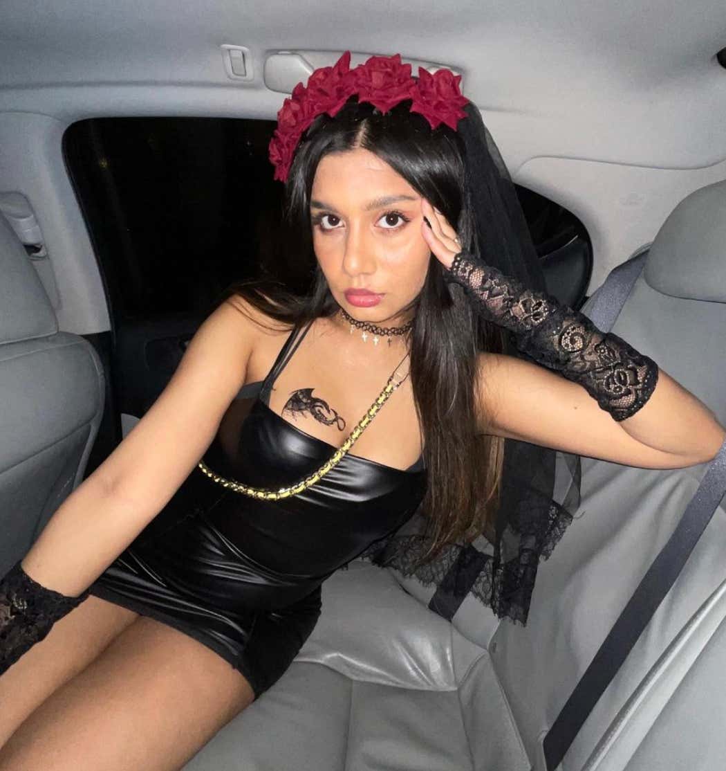 Barstool Chicago's Local Smokeshow Of The Day - Ritu_img_0