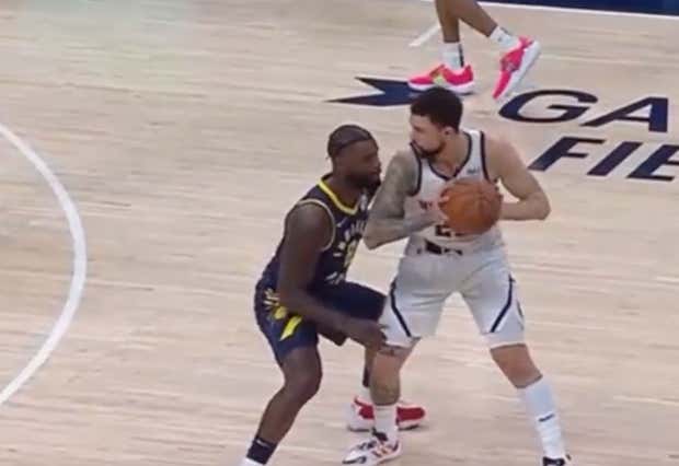 Austin Rivers Unleashed One Of The Most Vicious Elbows You'll Ever See In An NBA Game