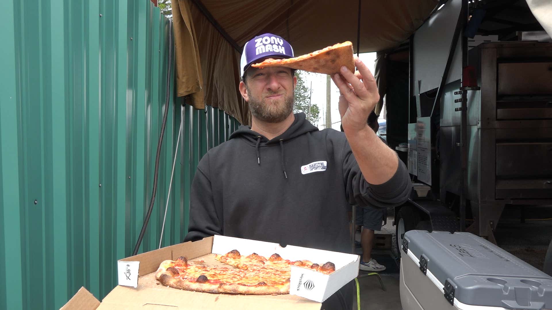 Barstool Pizza Review - Zee's Pizzeria (New Orleans, LA) Bonus Crawfish Review