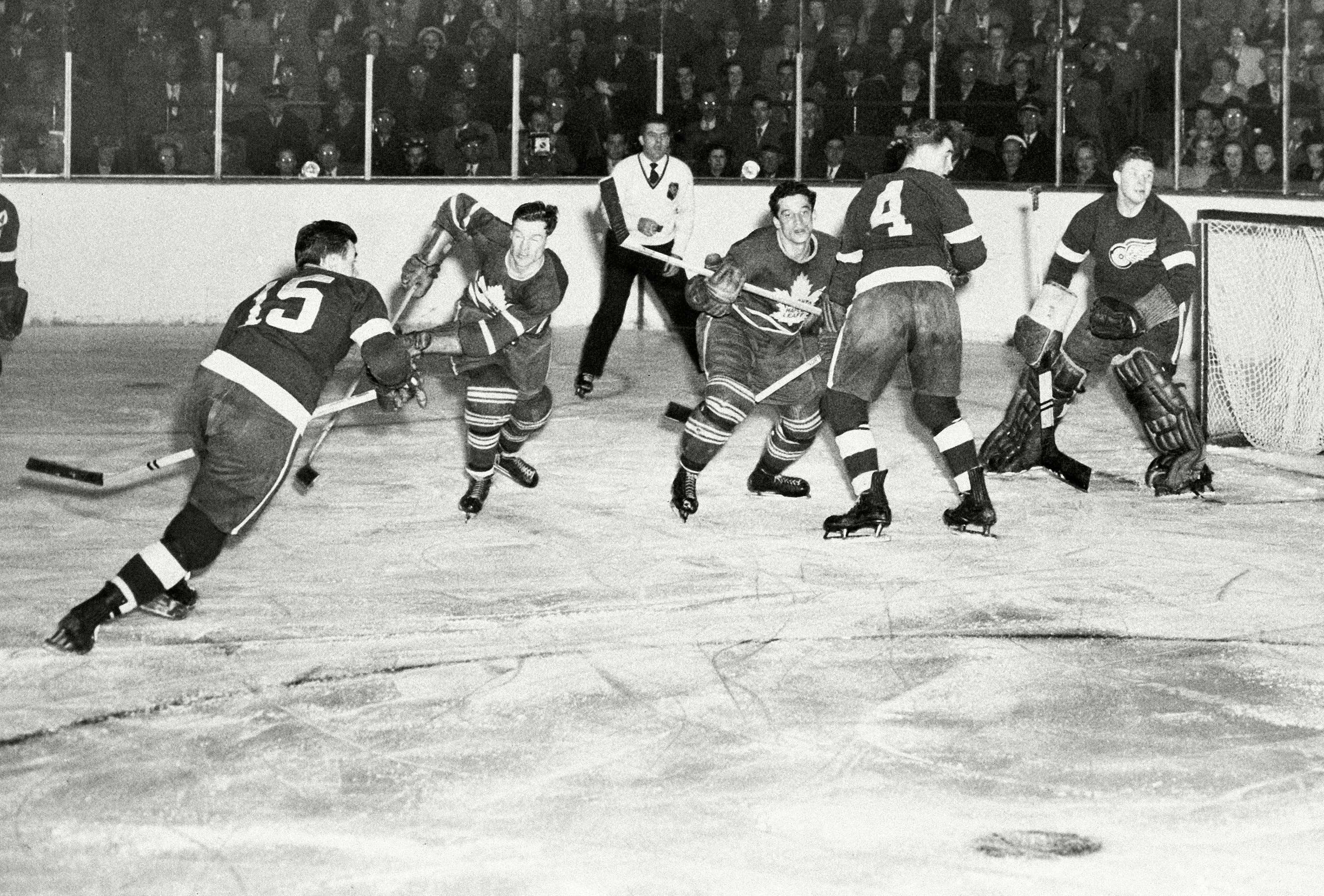 On This Date in Sports April 16, 1949: Maple Leafs X 3