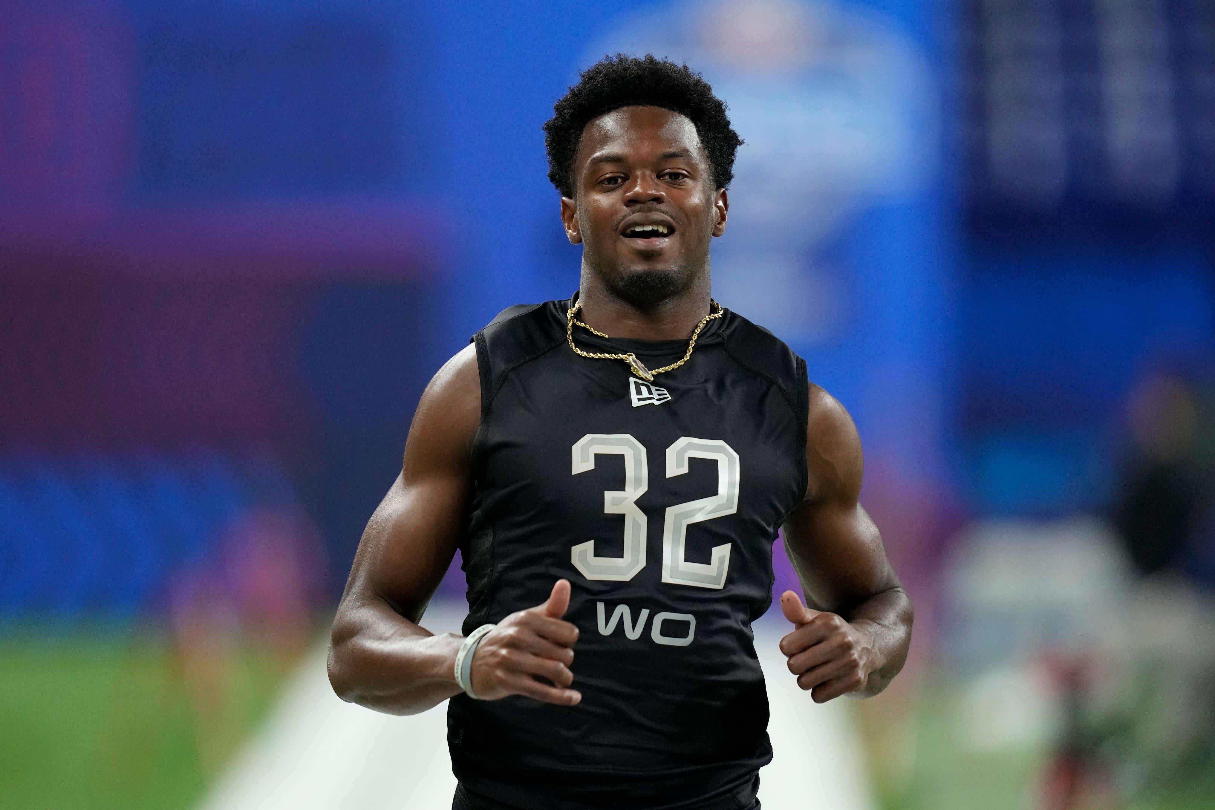 Patriots Get the Fastest Human in the 2022 NFL Draft: WR Tyquan Thornton of Baylor