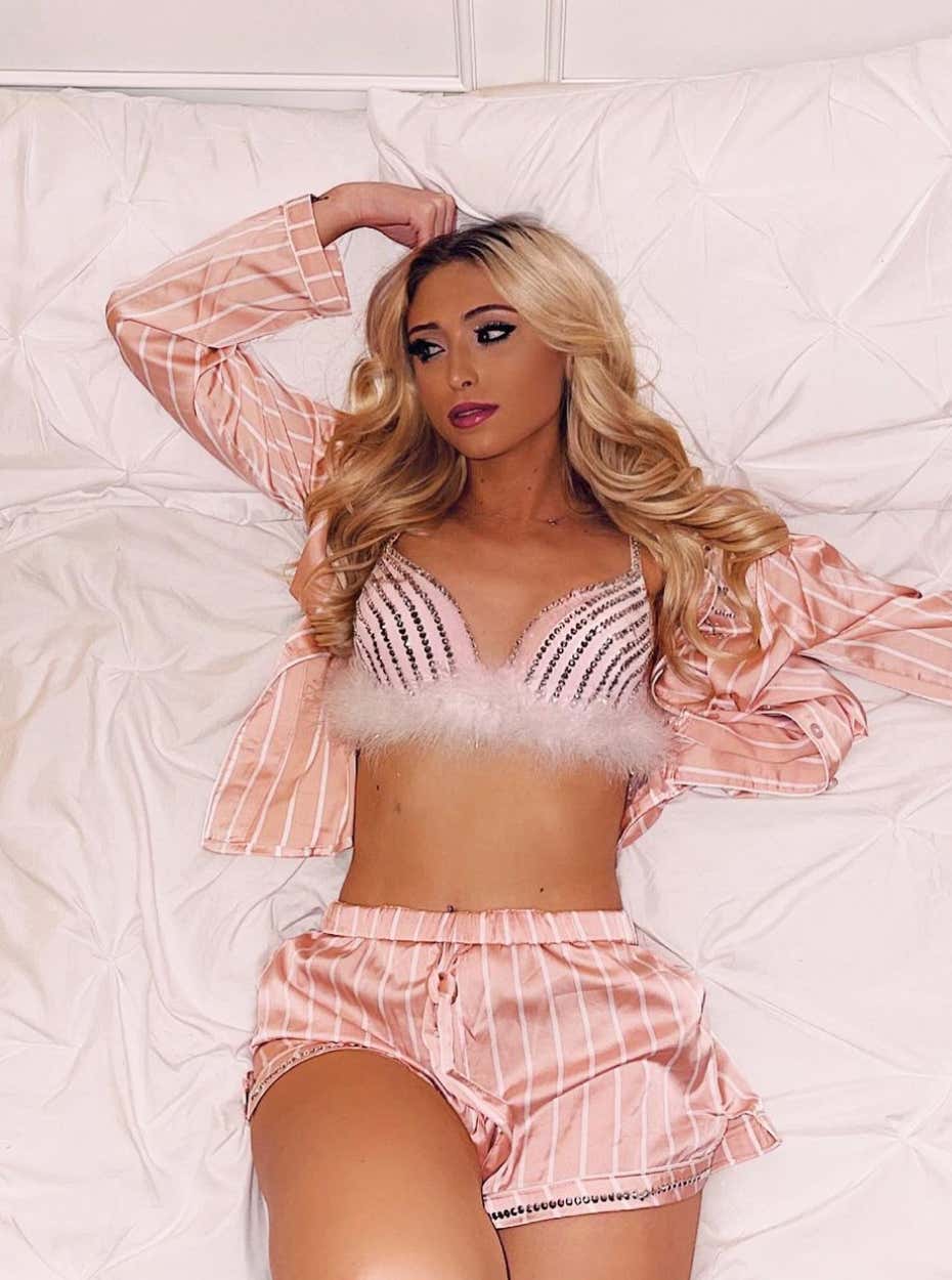 Barstool Local Smokeshow - Shea From the University of Hartford_img_9