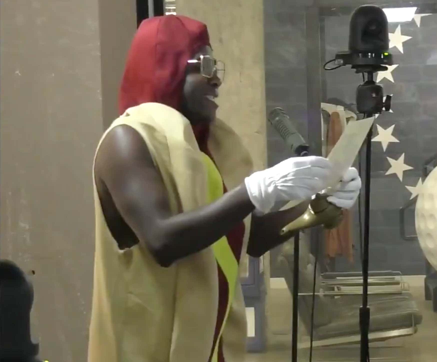 Who Sent The Singing Telegram To Kate For Her Birthday?