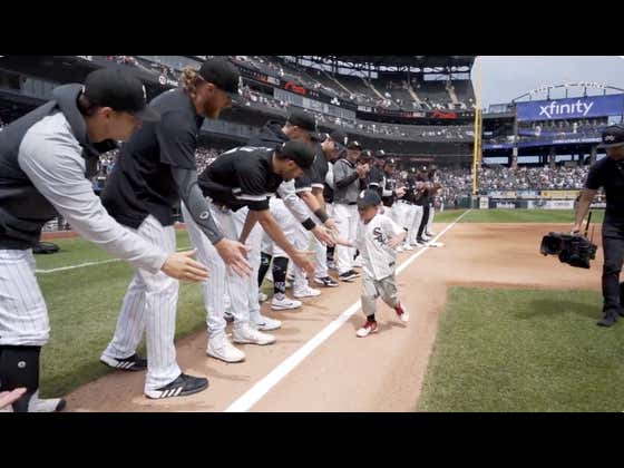 The White Sox Gave Beau Dowling, A 7 Year-Old With Thyroid Cancer A "Home Run For Life" Before Yesterday's Game And There Wasn't A Dry Eye In The House